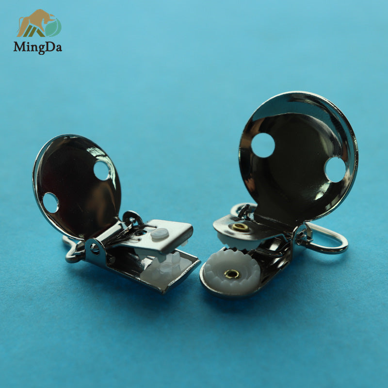 Round Pacifier Clip With Round Holes