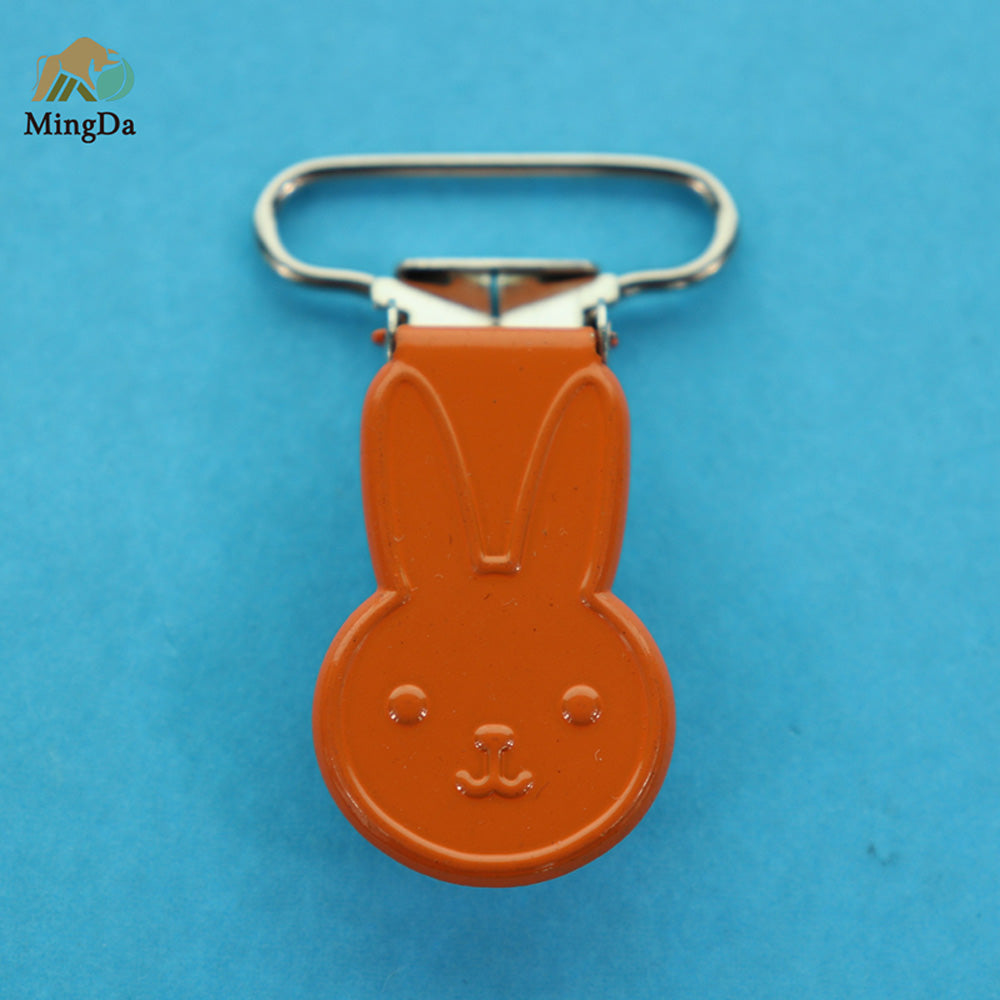 Suspender Clip With Oil Spray Treatment