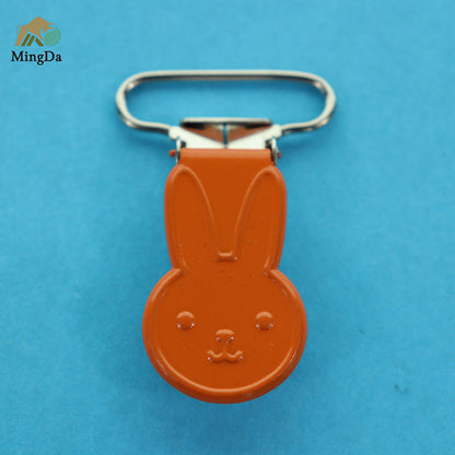 Suspender Clip With Oil Spray Treatment